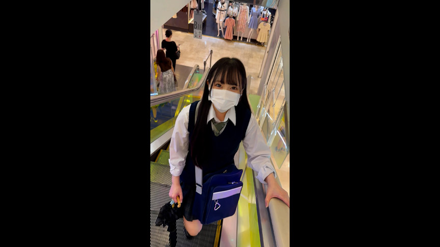 インフルエンサーを目指す大学1年生に種付け中出し！！ カメラに慣れる練習としておマ●コを初披露しちゃいますww 002