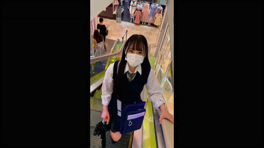 インフルエンサーを目指す大学1年生に種付け中出し！！ カメラに慣れる練習としておマ●コを初披露しちゃいますww 003