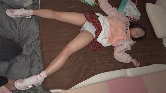 つきまとい07 褐色の肌に口をぽかんと開けてふらふら歩きながら課外学習する●稚な姿を○撮しながらつきまとい○○○○ 連れ込み○○で孕ませ射精。鳴咽と共に盛大に吐瀉浴槽に顔から何度も沈めた○禁記録 001