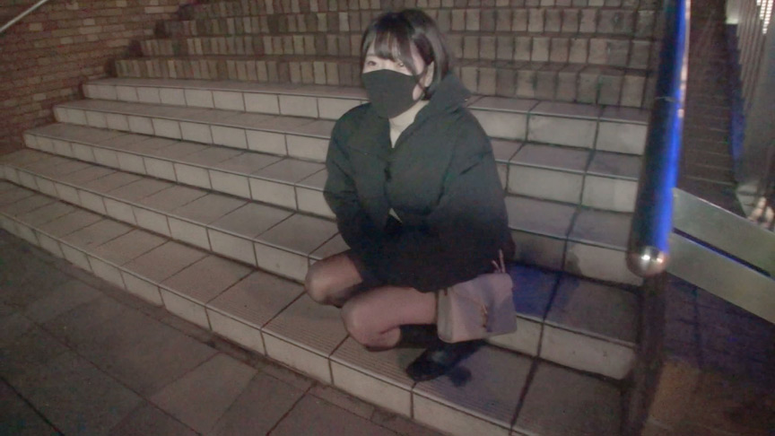 ナンパコNo.20 2軒目行こうか迷っていたショートヘアの巨乳女子大生をナンパして連続中出し！ 002
