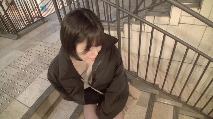 ナンパコNo.20 2軒目行こうか迷っていたショートヘアの巨乳女子大生をナンパして連続中出し！ 003