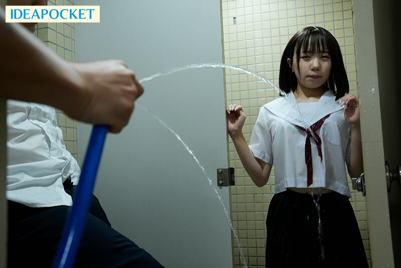 ロリ美少女輪● クラスメイト全員に嫌われ廻された小さないじめられっこ。 日向由奈 010