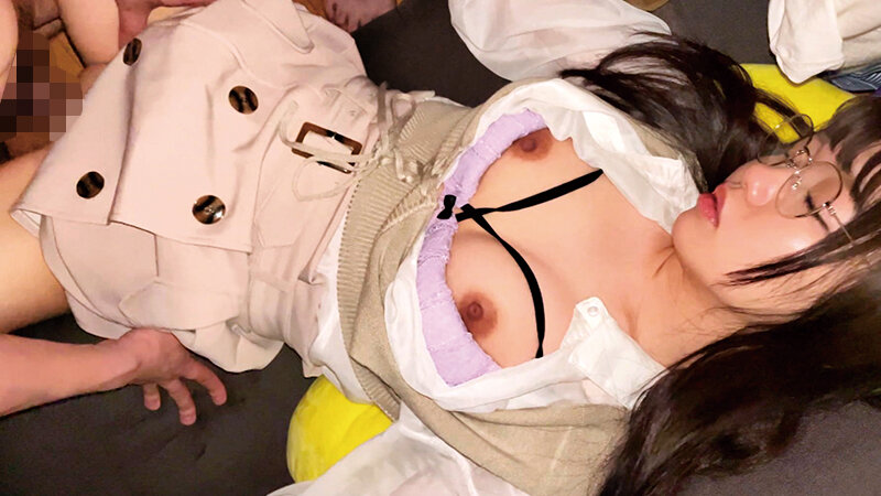 合コンベロベロ女に種付け介抱!22人10時間!ベロベロだけどこっちの口はまだイケるっしょ?ww 011