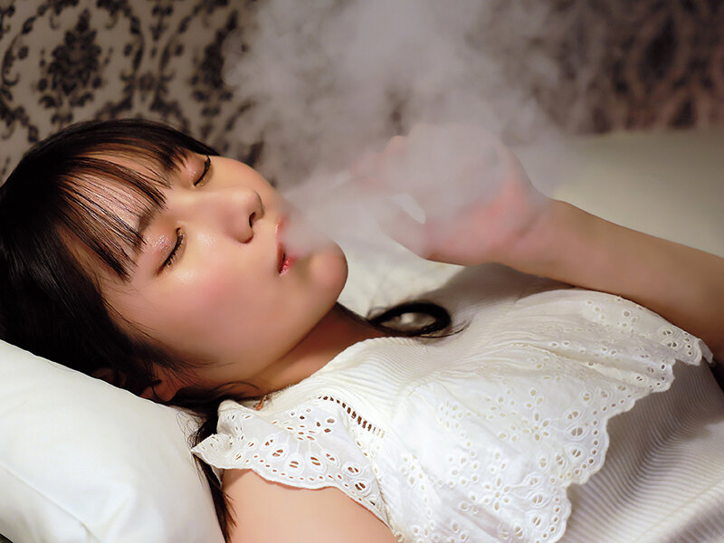 怪しいBARに連れられた新人アイドルが紫煙吸い込み媚薬ガンギマリ状態 抵抗してもVIPルーム外に声は届かず乳揉みビックン手マンでガックガクガニ股失禁潮吹きアヘ顔が戻らなくなるまで何度もイキ狂ったキメセク乱パ会 松井日奈子 003