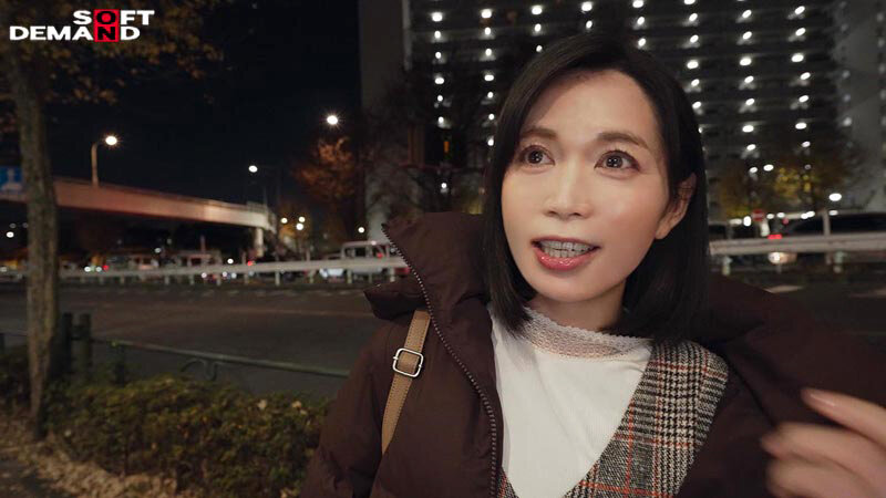 本物人妻 小泉玖美41歳 最終章 隠していた私の願望 最後に全て叶えて 10人の男達と絡み合い全てのザーメンを膣内に受け入れる 人生最絶頂の生中出し不倫 014